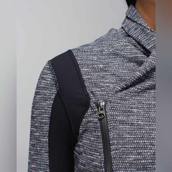 Lululemon Bhakti Yoga Jacket size 6 - Picture 4 of 15